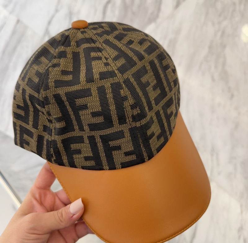Fendi cap dx82